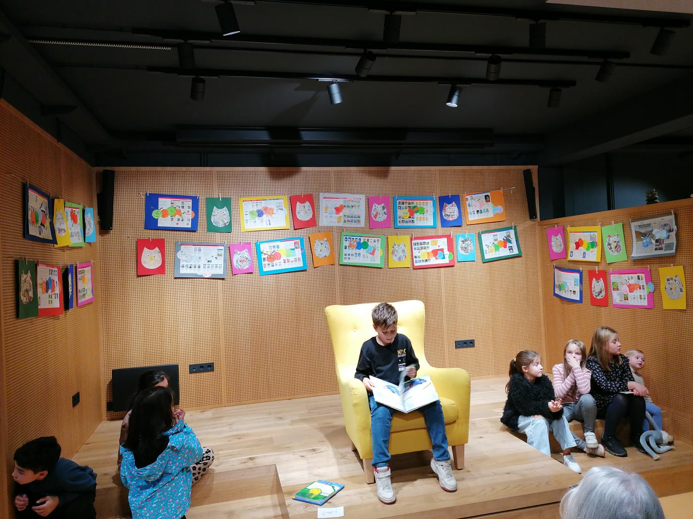 Bücherprojekt2 Bücherprojekt2