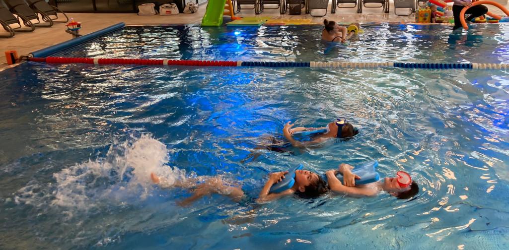 Übungen zum Rückenschwimmen