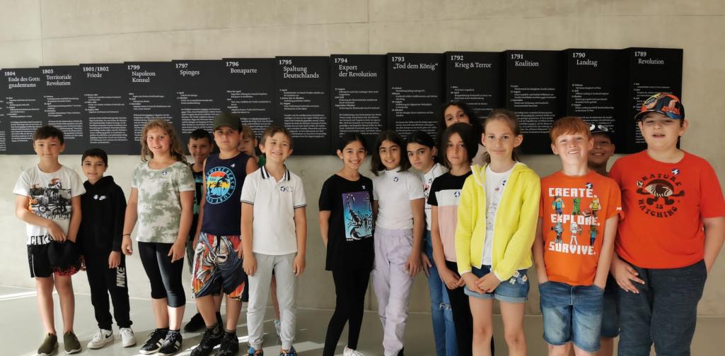 Klassenfoto 4c Klasse im Tirol Panorama