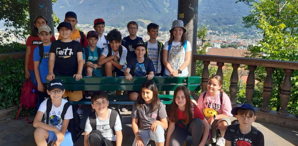 Klassenfoto 4b am Berg Isel