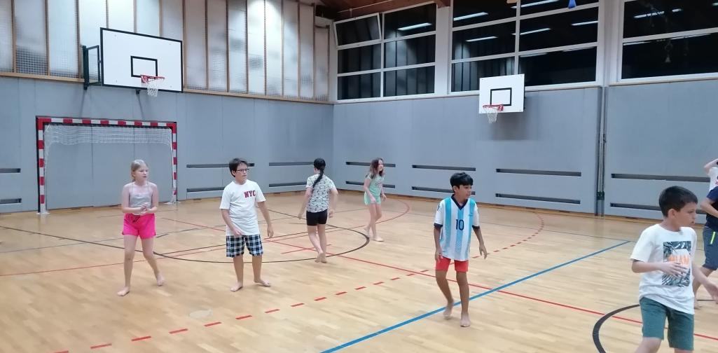 Mitternachtsvölkerball