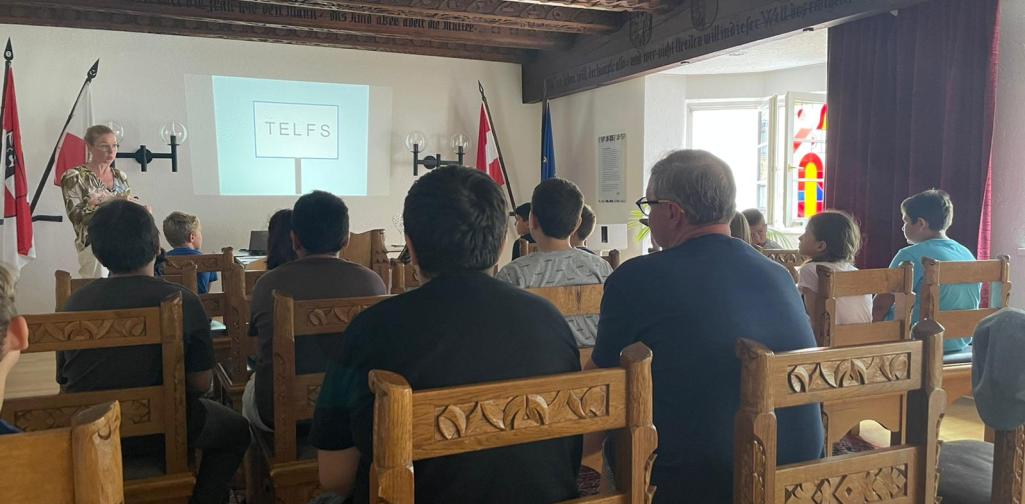 3b Klasse im Trausaal