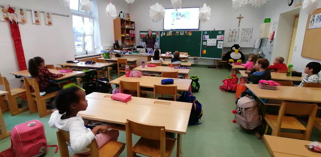 Kinder sprechen über Sicherheit im Netz