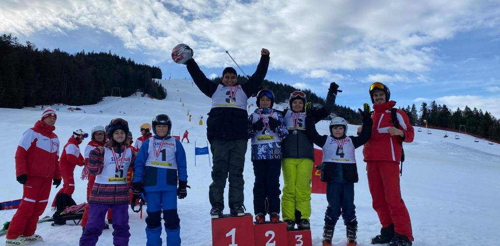 Bild 3 Kinder bei der Siegerehrung