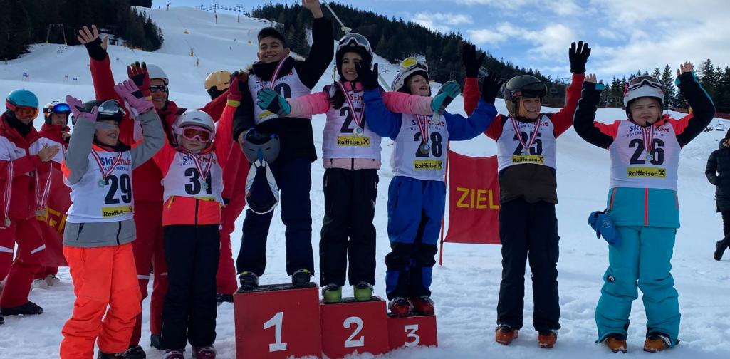 Bild 6 Kinder bei der Siegerehrung