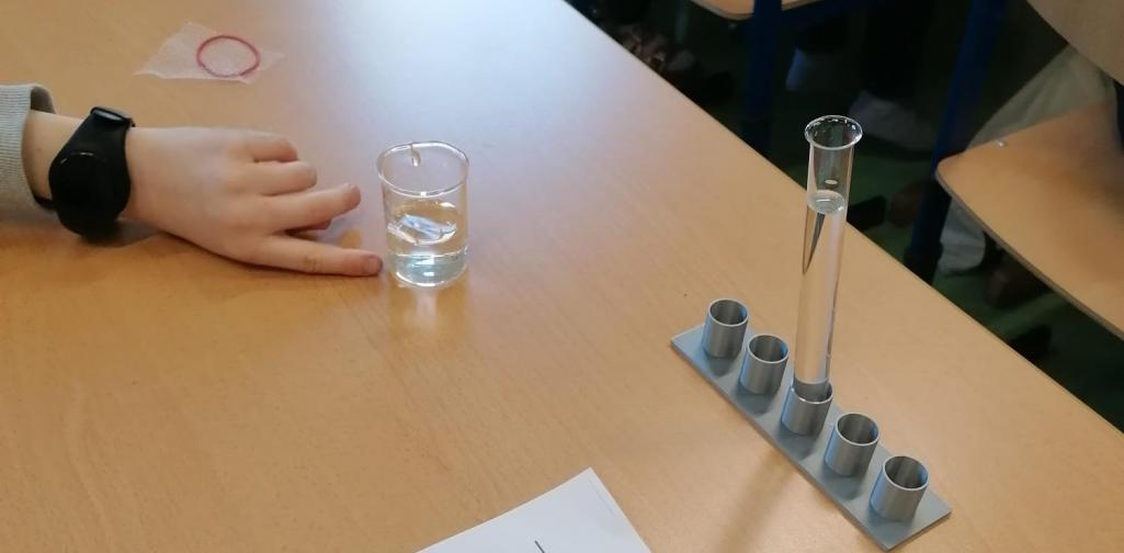 Reagenzglas in der Halterung