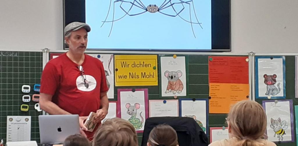 Der Experte beim Erzählen