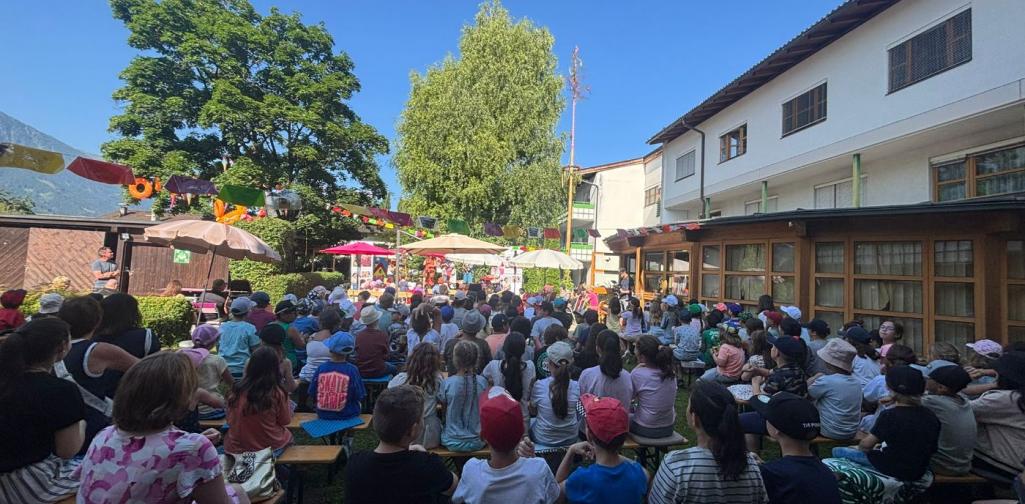 Kinder beim Ratz Fatz Konzert